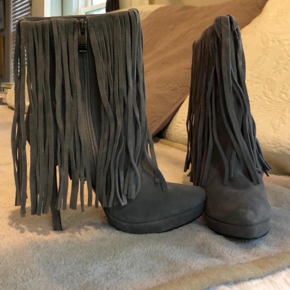Luichiny fringed grey boots